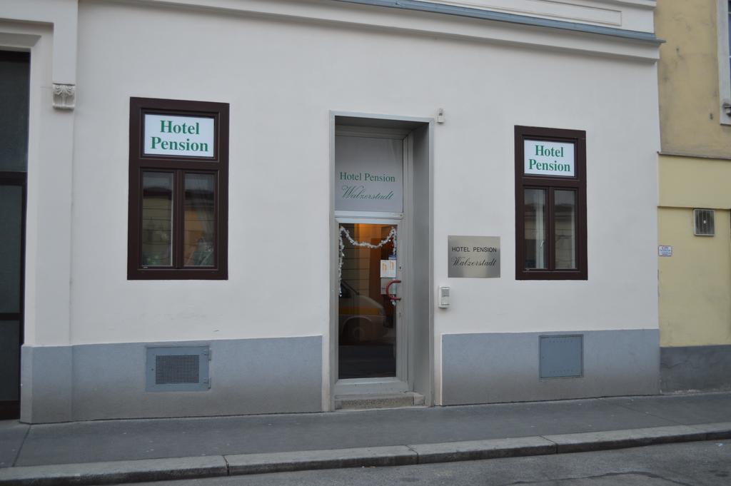 Hotel Pension Walzerstadt Wenen Buitenkant foto